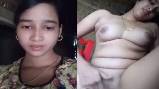 Tamil girl nude and fingering her pussy sex video