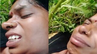 Outdoor Sex of Indian Mature Aunty Fucking